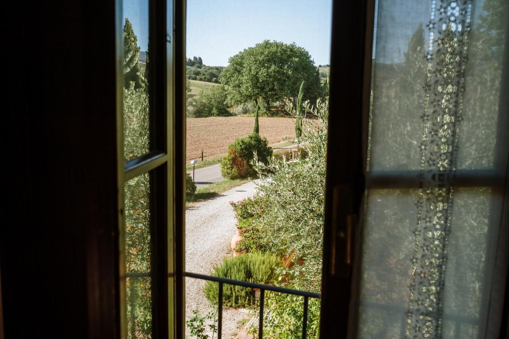 Agriturismo Poggio Di Sotto Галлиано Экстерьер фото